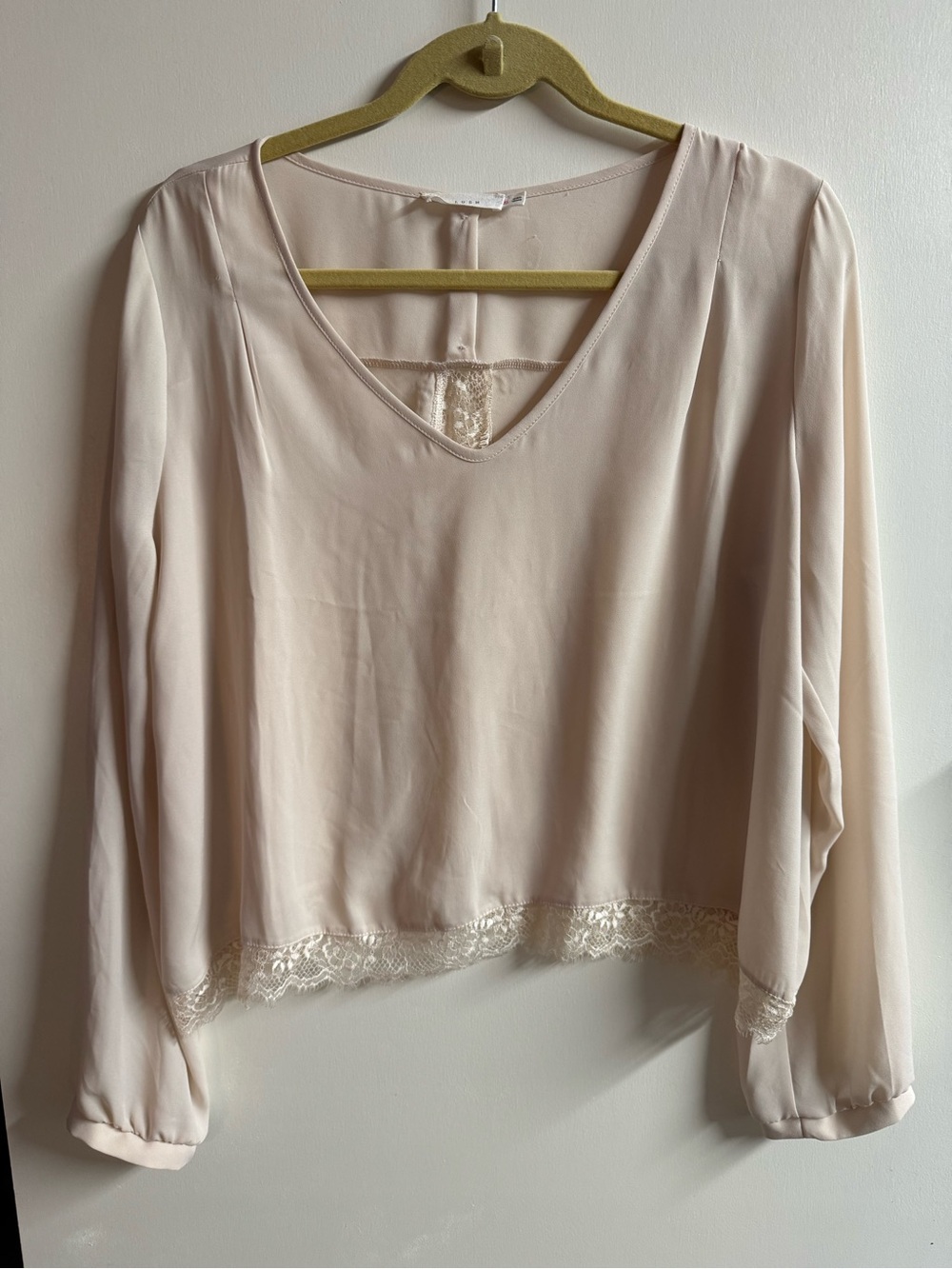 Lush Pale Blush V-Neck Lace-Hem Blouse